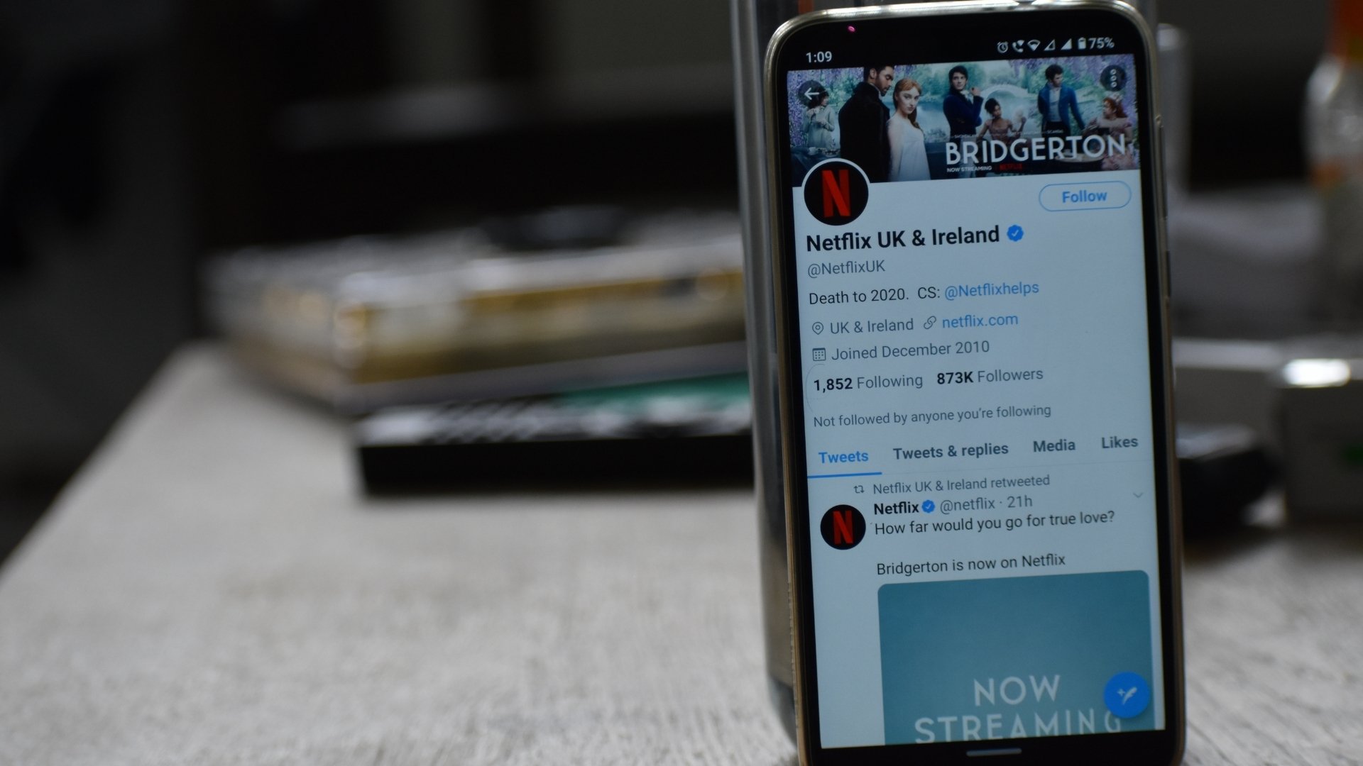 Conoce cómo proteger tus derechos de autor en plataformas digitales, evitar infracciones y actuar ante el uso no autorizado de tu contenido.